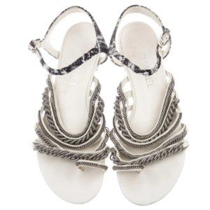 CHANEL Chain-Link Accent Leather Sandals Size: 8 | IT 38